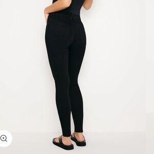 Good American Good Legs Black Denim Jeans Size 8 NWT 29” Inseam Stretch